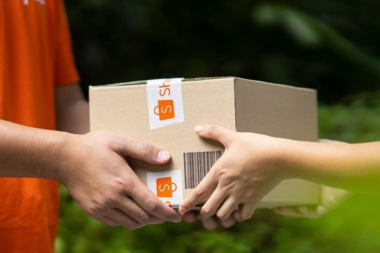 Điều Shopee muốn thị trường nhìn thấy, không chỉ là phí