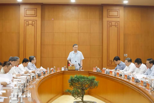 Tổng Bí thư, Chủ tịch nước Tô Lâm: Xác định công nghiệp vật liệu là ngành công nghiệp nền tảng