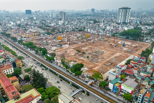 "Đại gia" bất động sản Masterise Homes, MIK Group, Sunshine Group... khuấy động cuộc đua căn hộ Hà Nội