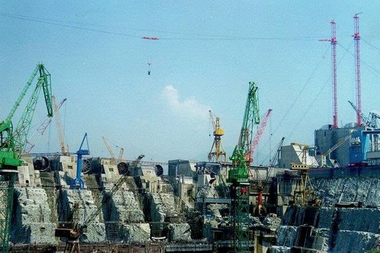 Thu hồi 62.000ha đất và dời 1,4 triệu dân vì công trình lớn thế giới trị giá 37 tỷ USD, công nghệ xây dựng đằng sau gây choáng