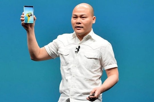 Bphone của ông Nguyễn Tử Quảng bất ngờ xuất hiện trở lại: Xả hàng, giảm 49%