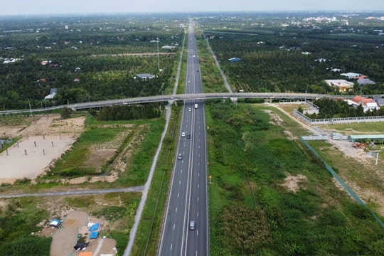 Cao tốc miền Tây: Trạm dừng nghỉ Trung Lương - Mỹ Thuận chốt ngày cán đích, vốn đội lên gần 900 tỉ