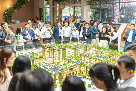 Người trẻ rơi vào thế bế tắc: Không đủ điều kiện mua NOXH, nhưng cũng không mua nổi nhà ở thương mại trong nội đô