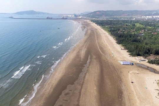 Chính quyền, doanh nghiệp và cộng đồng địa phương chung tay bảo vệ môi trường biển 