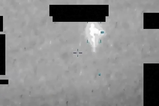 Chuyên gia Trung Quốc kinh ngạc khi xem một video UFO mà Mỹ công bố: “Thứ này quả thực không bình thường”