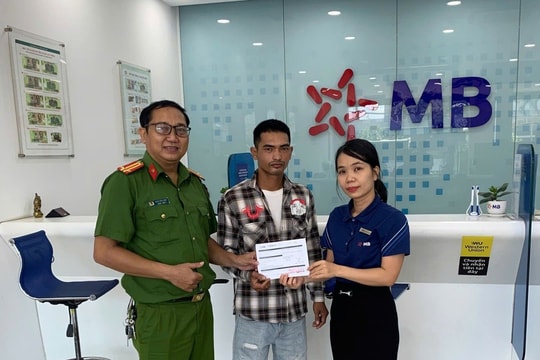 Người đàn ông lặn lội hơn 30km đường rừng, đến chi nhánh MB phối hợp xác minh giao dịch chuyển khoản 35,6 triệu đồng