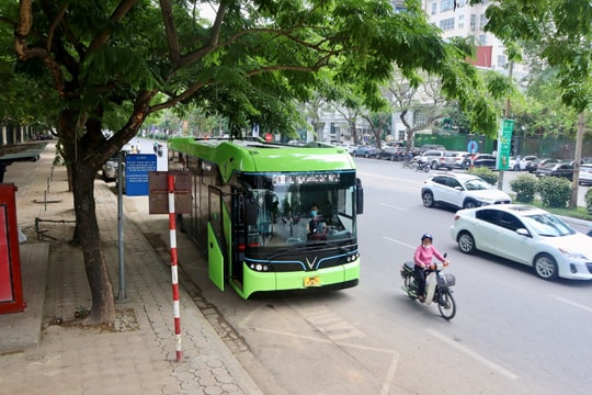 Sau 1 ngày triển khai, tuyến buýt VinBus 0 đồng Hà Nội - Hạ Long có thông báo đặc biệt  