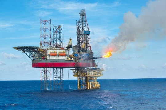 Ông lớn dầu khí Việt Nam sắp đón 'tân binh' vào cuối năm nay, bổ sung bộ sưu tập 8 giàn khoan ngoài khơi 