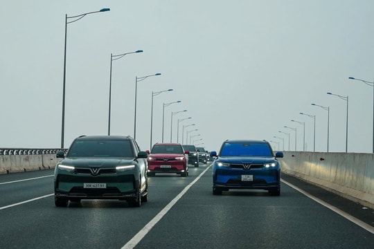Chuyên gia lý giải vì sao Vingroup quyết đầu tư xe điện, Viettel bắt tay FPT làm chip và loạt DN Việt lao vào sân chơi khó nhất thế giới?