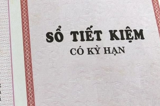 Cụ ông mở 8 sổ tiết kiệm, không tất toán mà để tự động tái tục nhiều năm rồi kiện ngân hàng