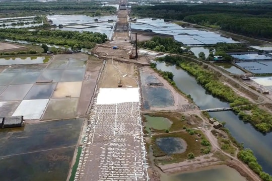 Rót hơn 7.000 tỉ đồng làm đường ven biển, Đồng Tháp mở “cửa ngõ chiến lược” cho cả miền Tây.