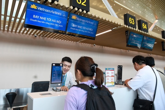 Thông báo quan trọng của Vietnam Airlines, áp dụng từ ngày 6/6: Hành khách trên 60 tuổi chú ý
