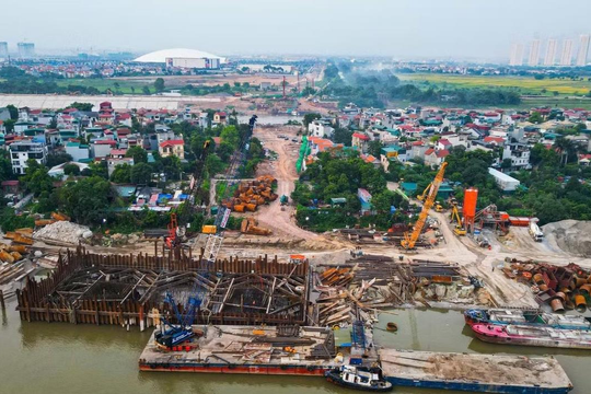 Tăng tốc thi công siêu cầu Tứ Liên gần 20.000 tỷ, hoàn thành hàng trăm cọc móng sau hơn 1 năm khởi công