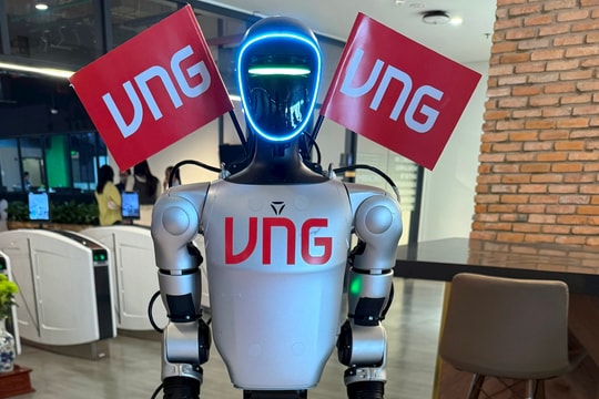 VNG cho Robot biểu diễn võ công trong ĐHĐCĐ, kỳ vọng có lãi trở lại vào năm nay