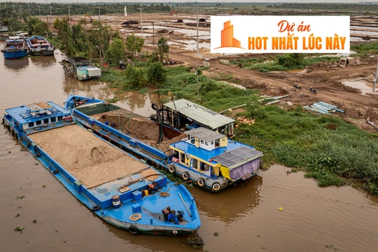 Xà lan kín mặt kênh, máy móc đầy mặt đất, môi giới vây xung quanh dự án 59.000 tỷ, hot bậc nhất TP.HCM của Vinhomes