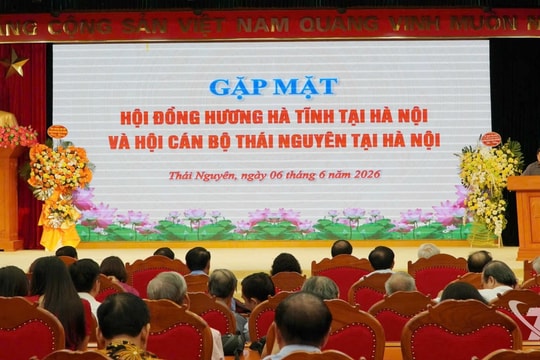 Hội đồng hương Hà Tĩnh tại Hà Nội vận động, ủng hộ nhân dân Thái Nguyên 300 triệu đồng