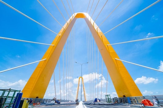 Việt Nam có 1 cây cầu vượt sông sở hữu kỷ lục thi công thần tốc: Do Vingroup của tỷ phú Phạm Nhật Vượng xây dựng, biểu tượng mới của TP. Hải Phòng