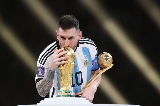 Hàng triệu người thắc mắc về lượng vàng trong cúp World Cup: Câu trả lời khiến tất cả ngỡ ngàng