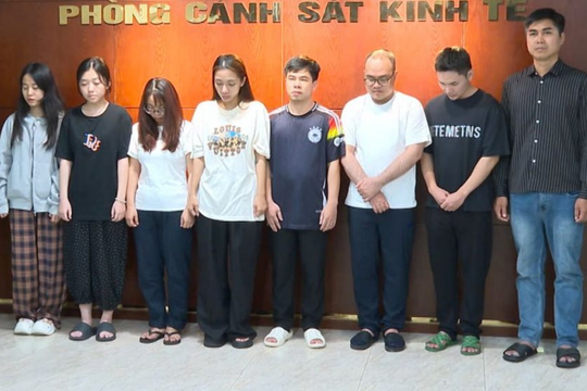 Công an Thanh Hóa triệt phá đường dây buôn lậu 200 kg vàng thỏi gần 1.000 tỷ đồng, hé lộ hơn 10.000 sản phẩm trang sức giả thương hiệu nổi tiếng
