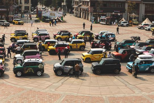 Chưa từng có trong lịch sử: Hãng xe điện VN vừa lập kỷ lục mới
