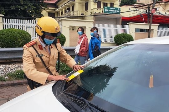 Từ 15/6, lực lượng chức năng bắt đầu phạt nguội tại 8 tuyến đường, đặc biệt tập trung xử lý các vi phạm sau