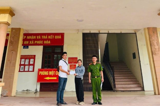 Công an điều tra giao dịch chuyển khoản 264.908.000 đồng từ Techcombank tới tài khoản MB của người phụ nữ  SN 1978, một người đàn ông SN 1992 có liên quan