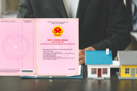 Tin vui cho người mua nhà: Hơn 152.000 căn tại TP.HCM sắp được cấp sổ hồng