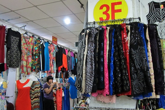 Chuyển khoản hơn 10 triệu đồng thanh toán tiền hàng hoá, một chủ hộ kinh doanh phải làm việc với Công an