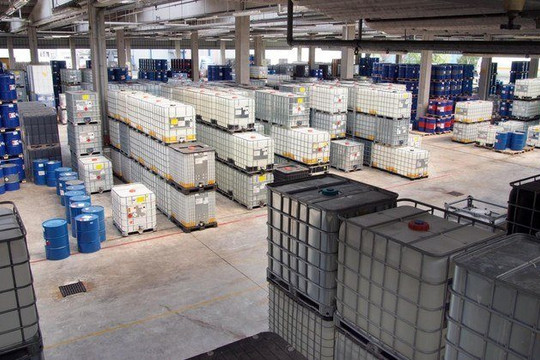 Một doanh nghiệp hóa chất đồng loạt thay Chủ tịch và Tổng Giám đốc