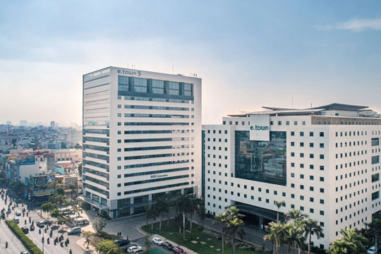 REE sắp họp bất thường: Mở rộng vai trò Ủy ban Chiến lược do bà Mai Thanh làm Chủ tịch, phát hành 500.000 cổ phiếu ESOP