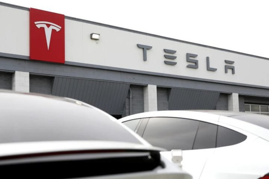 Nóng: Tesla đang bị điều tra đặc biệt 