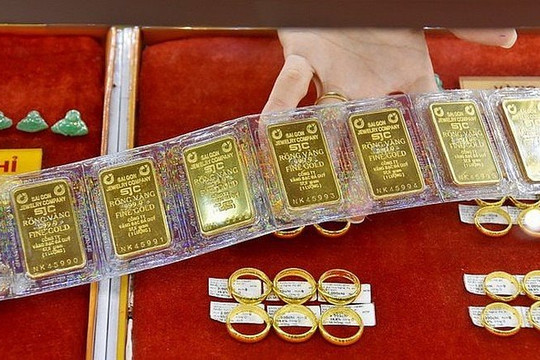 Giá vàng SJC, vàng nhẫn trơn chiều ngày 23/6 bất ngờ giảm mạnh, người mua lỗ gần 5 triệu sau vài tiếng