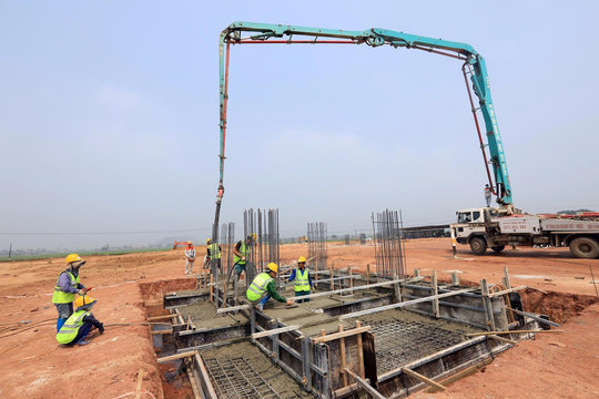 Cắm thành công 4.600 trụ thép nặng 200.000 tấn, biến điều không thể thành có thể, lập cú đúp kỳ tích khiến cả thế giới ngỡ ngàng