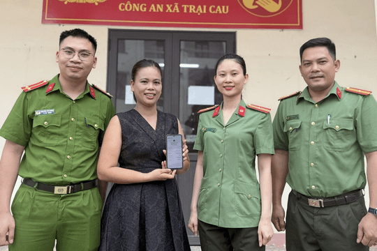 Tài khoản không sử dụng bất ngờ được cộng thêm 500 triệu đồng, công an, ngân hàng làm việc với Phạm Thị Minh 