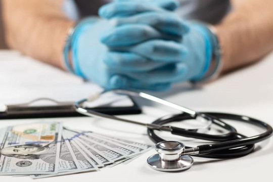 Đại án lừa đảo Medicare 15 tỷ USD tại Mỹ: Dùng da nhân tạo biến bệnh nhân thành cây rút tiền để mua siêu xe, người thân cận của chính phủ cũng dính líu