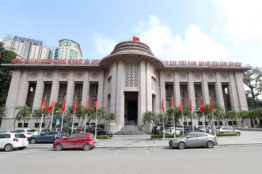 Nới LDR, mở room tín dụng, tăng trần cho vay dài hạn: Ngân hàng Nhà nước đang phát tín hiệu gì?