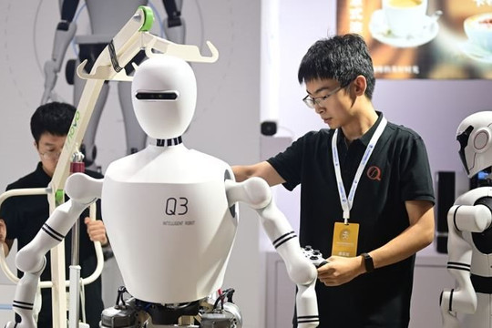 Quốc gia châu Á khiến thế giới ngả mũ vì 2 triệu con robot: Mỗi năm xuất xưởng 14.000 mẫu, cứ 10.000 công nhân lại trang bị 166 robot công nghiệp 