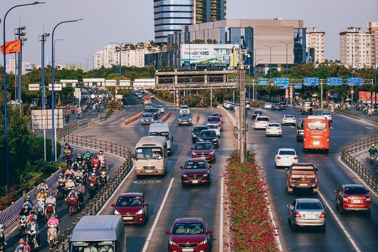 Từ 10/8, quy định mới liên quan đến ô tô có hiệu lực, lái xe cả nước chú ý
