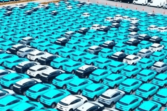 Hàng trăm xe VinFast được cho là nằm tại cảng thuộc Giang Tô, Trung Quốc: Sự thật là gì?