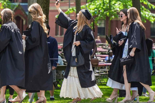 Thời vàng son của ngành khoa học máy tính đã qua: Sinh viên tốt nghiệp Đại học New York than trời, nộp CV 8.000 lần vẫn chưa có nổi một việc làm fulltime