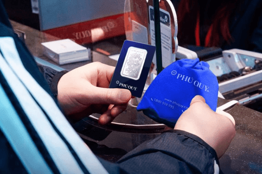 Bạc lấy lại đà tăng nhờ tín hiệu mới từ Fed, giá trong nước vượt 62 triệu đồng/kg