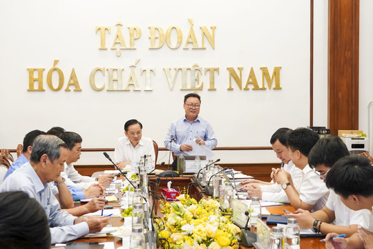 Tập đoàn 60.000 tỷ của Việt Nam vào "mỏ vàng" hoá chất điện tử, bán dẫn và đất hiếm