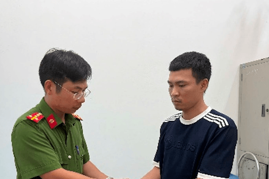 Công an điều tra giao dịch với nội dung sau: Một thanh niên SN 1998 vừa bị bắt sau khi nhận chuyển khoản 61 triệu đồng trong 4 ngày