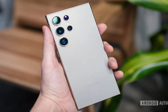 Mẫu điện thoại Samsung này dù đã 2 năm tuổi vẫn được "chấm điểm 10", xứng đáng mua hơn bao giờ hết