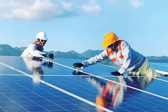 1 ngành học “khát” 100.000 nhân lực: Cơ hội việc làm mở rộng từ Việt Nam tới quốc tế, thu nhập tăng theo kinh nghiệm lên đến hơn 100 triệu đồng/tháng