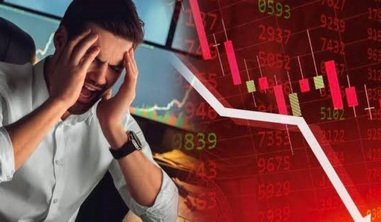 Phiên 6/7: Khối ngoại bán ròng đột biến hơn 2.800 tỷ đồng, cổ phiếu nào bị "xả" mạnh nhất?