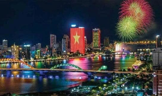 Vì sao GDP/người chỉ đứng thứ 122 thế giới nhưng Việt Nam có thể đuổi kịp Nhật Bản, Hàn Quốc, trở thành cường quốc?