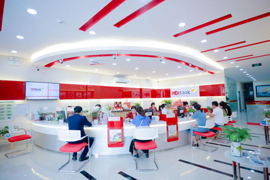 Lãi suất ngân hàng HDBank mới nhất tháng 7/2026: Gửi kỳ hạn nào có lãi suất cao nhất?