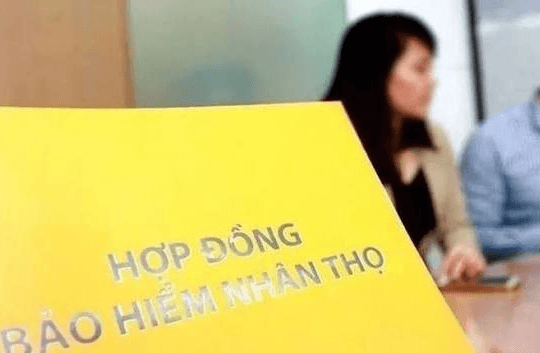 Đóng phí bảo hiểm nhân thọ đều đặn nhiều năm tới 100 triệu đồng, nhưng đến khi rút về chỉ được 35 triệu: Vì sao?