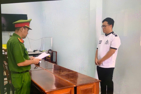 Khởi tố, bắt tạm giam Đặng Quang Vinh